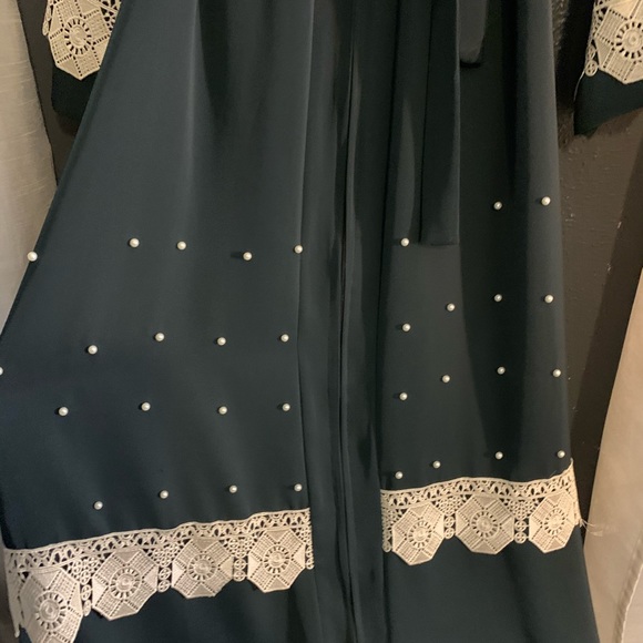 Olive Green Abaya - Picture 2 of 4